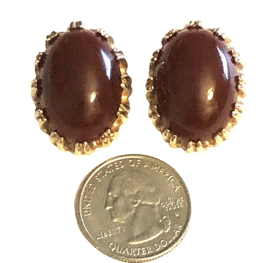 Reja Glass Domed Carnelian Cabochon Gold Plated Signed Clip On Earrings
